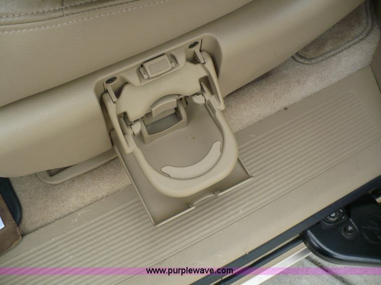 image for item B6364 2005 Honda Odyssey Touring van