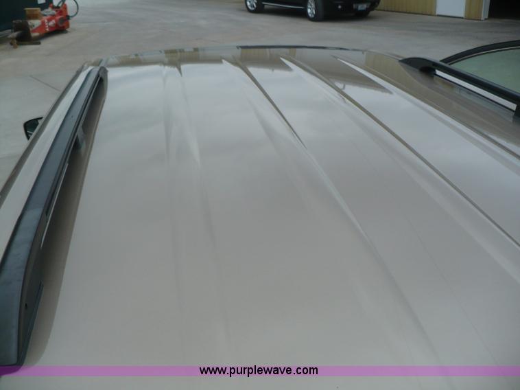 image for item B6364 2005 Honda Odyssey Touring van