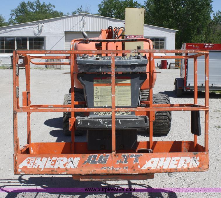 image for item B6555 2003 JLG 450AJ III boom lift