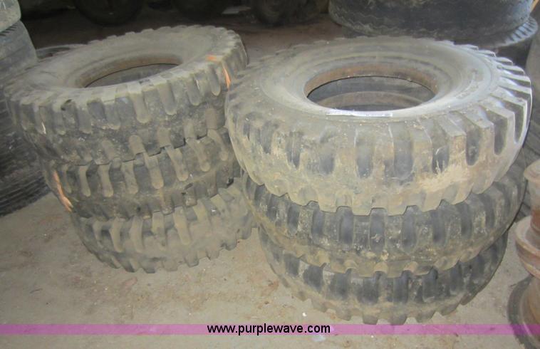 image for item B9106 (6) 9.00-16 tires