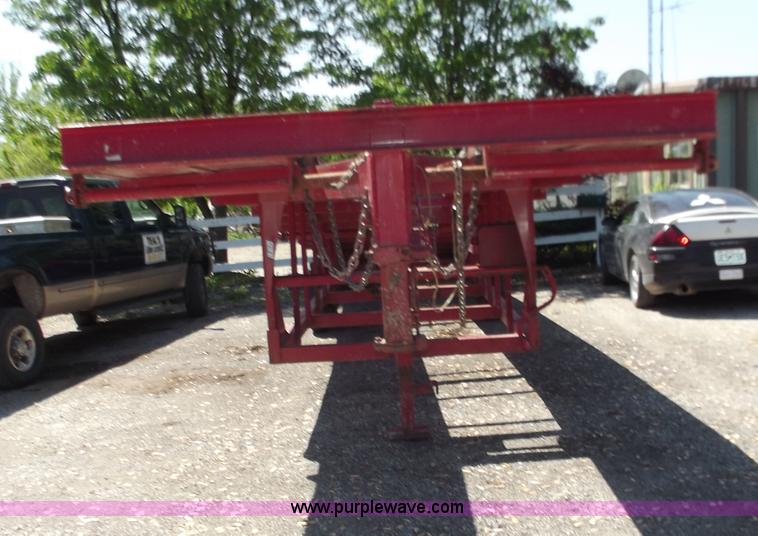 image for item C2005 1998 Kaufmann two car trailer