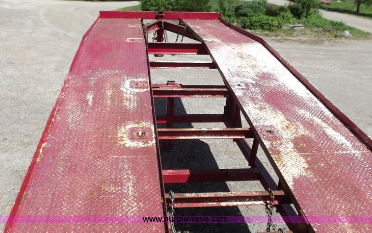 image for item C2005 1998 Kaufmann two car trailer