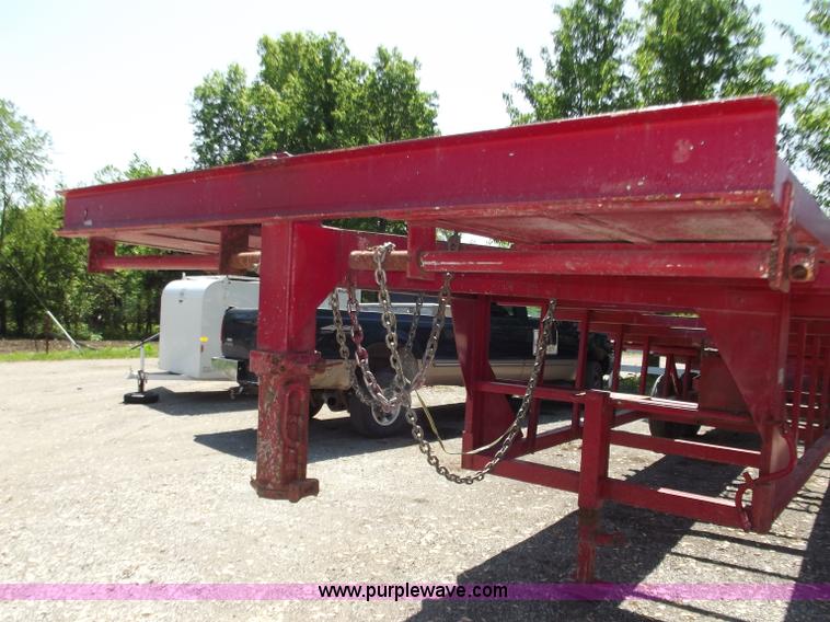 image for item C2005 1998 Kaufmann two car trailer