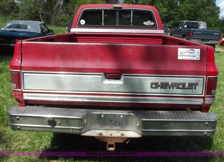 image for item C2017 1986 Chevrolet Silverado K30 1 ton pickup truck