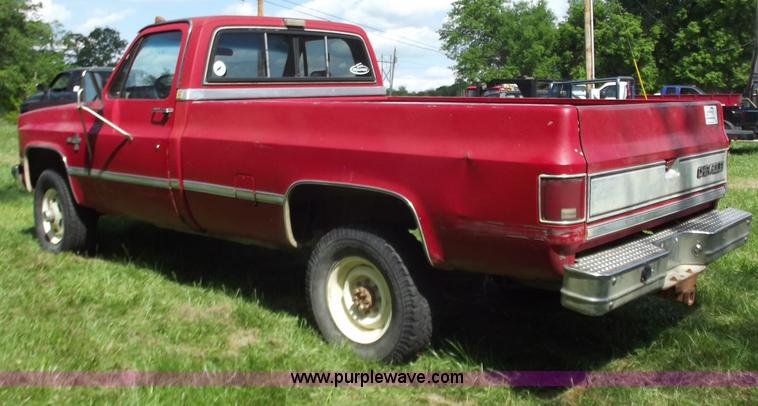 image for item C2017 1986 Chevrolet Silverado K30 1 ton pickup truck