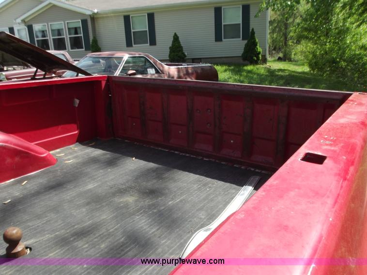 image for item C2017 1986 Chevrolet Silverado K30 1 ton pickup truck