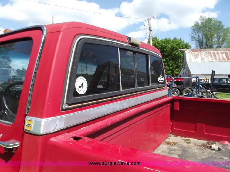 image for item C2017 1986 Chevrolet Silverado K30 1 ton pickup truck