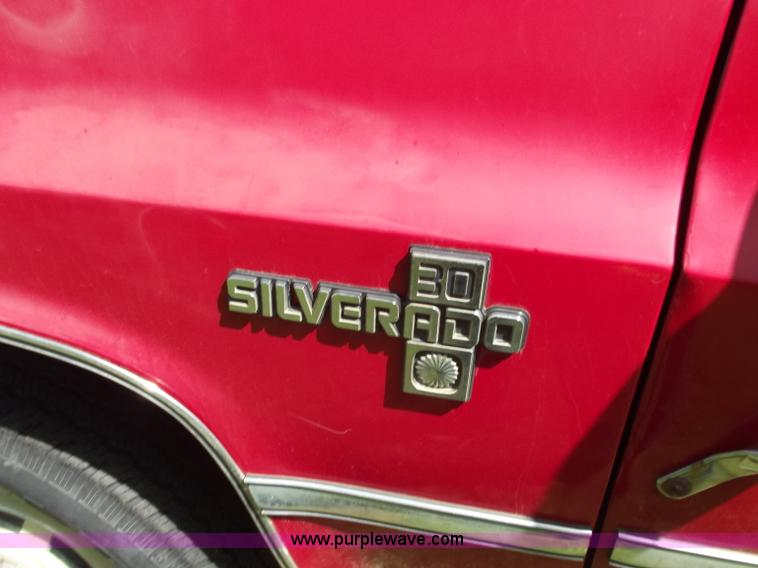 image for item C2017 1986 Chevrolet Silverado K30 1 ton pickup truck