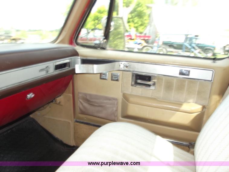 image for item C2017 1986 Chevrolet Silverado K30 1 ton pickup truck