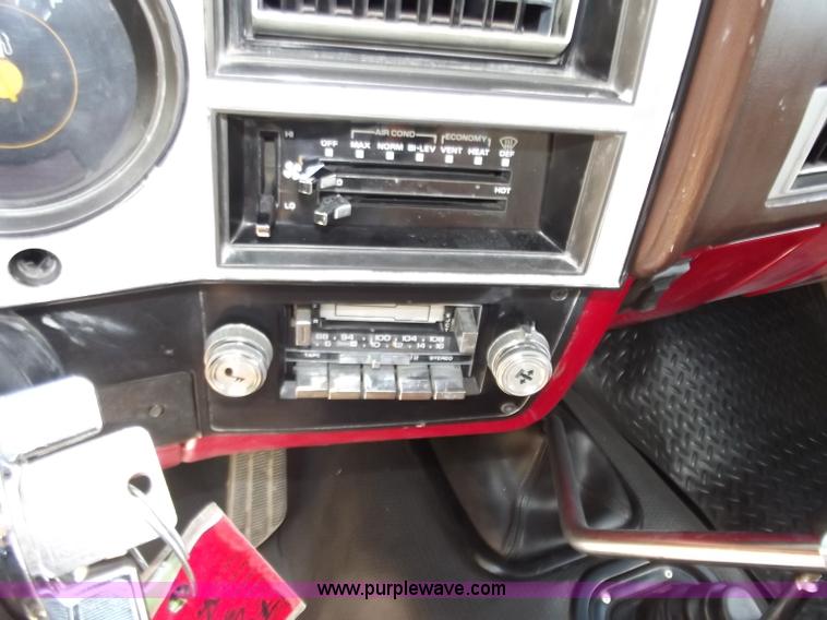 image for item C2017 1986 Chevrolet Silverado K30 1 ton pickup truck