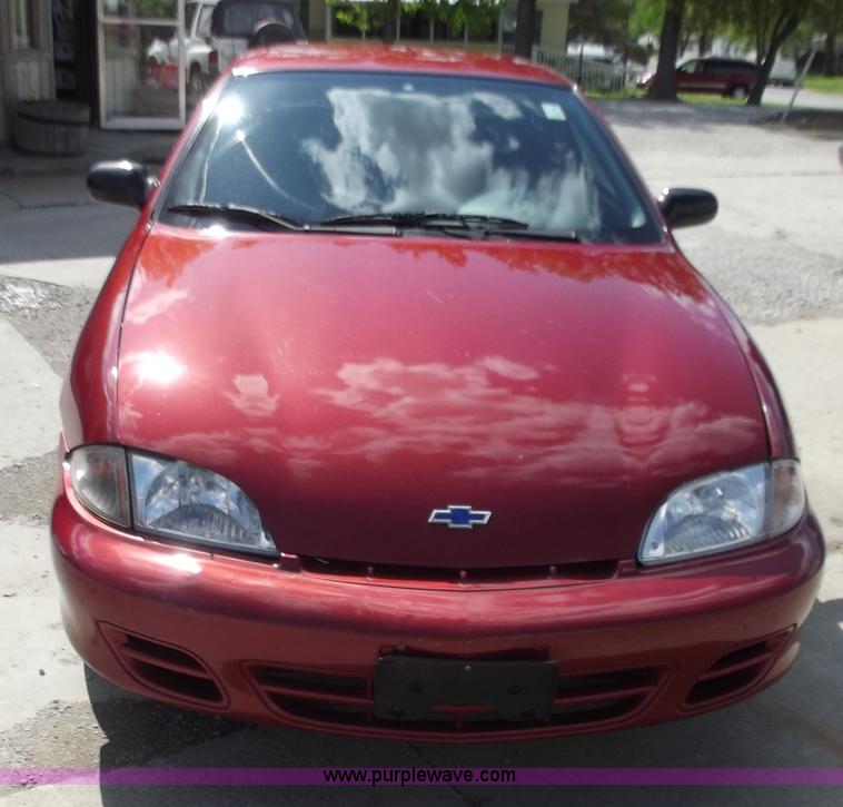 image for item C2019 2001 Chevrolet Cavalier