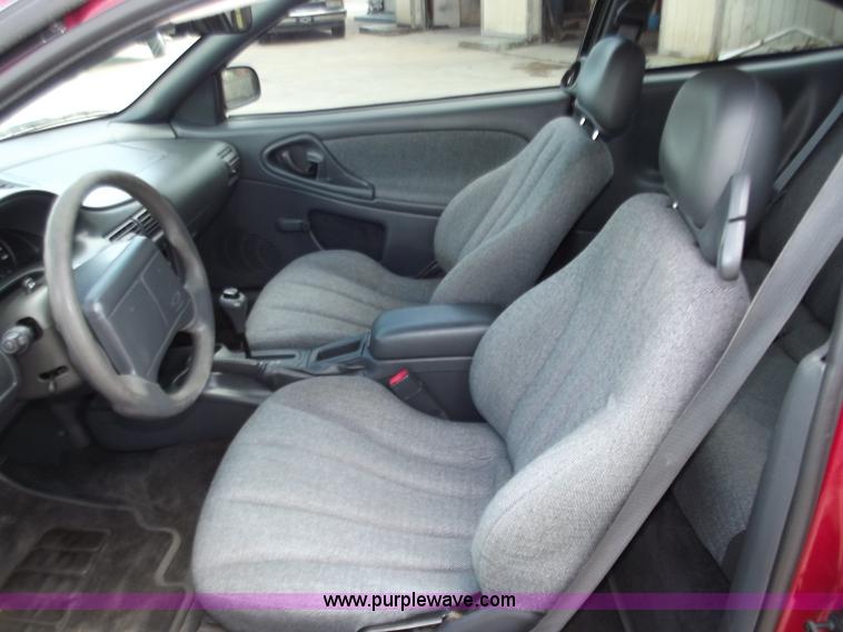 image for item C2019 2001 Chevrolet Cavalier