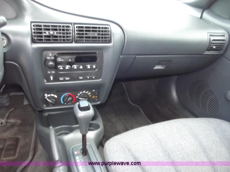 image for item C2019 2001 Chevrolet Cavalier