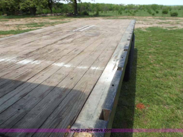 image for item C2024 1996 Ford LTA9000 AeroMax flatbed dump truck