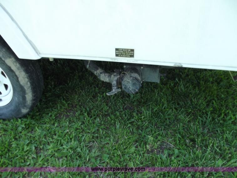 image for item C2025 2000 Cub 21' camper