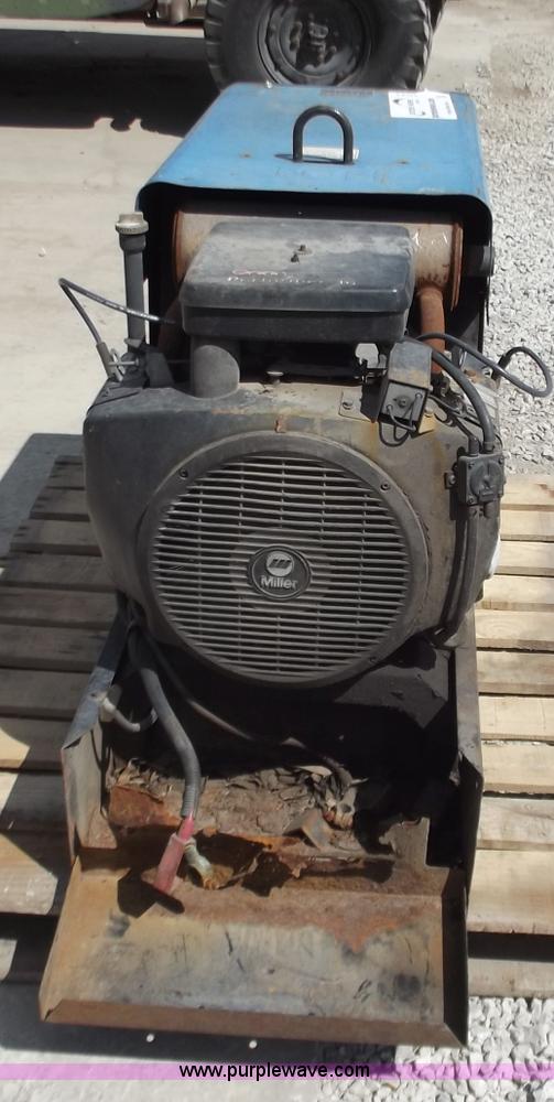 image for item C2041 Miller Bobcat 225G-Plus welder/generator
