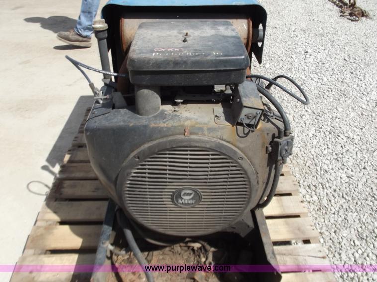 image for item C2041 Miller Bobcat 225G-Plus welder/generator