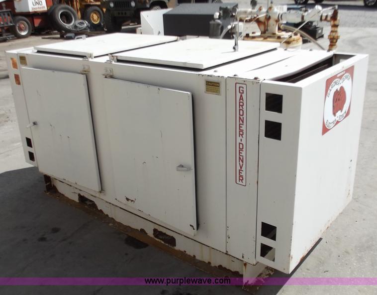 image for item C2044 Gardner Denver electric screw air compressor