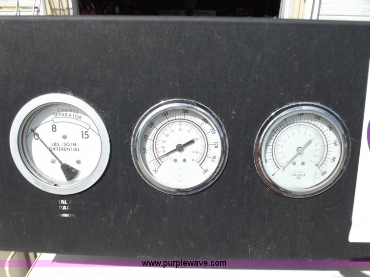 image for item C2044 Gardner Denver electric screw air compressor