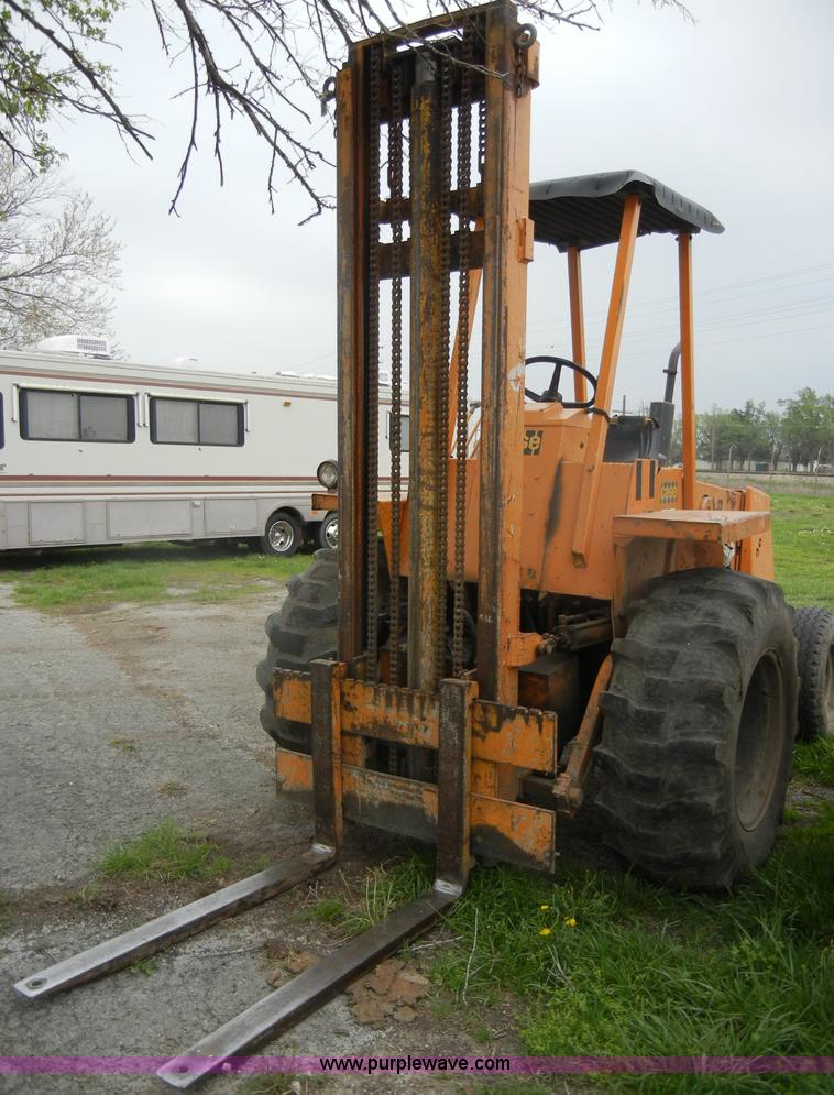 image for item C4277 Case 584 forklift