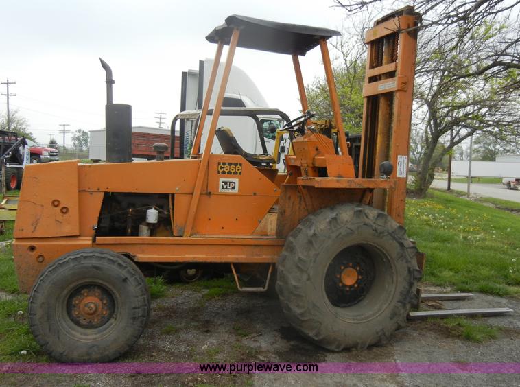 image for item C4277 Case 584 forklift