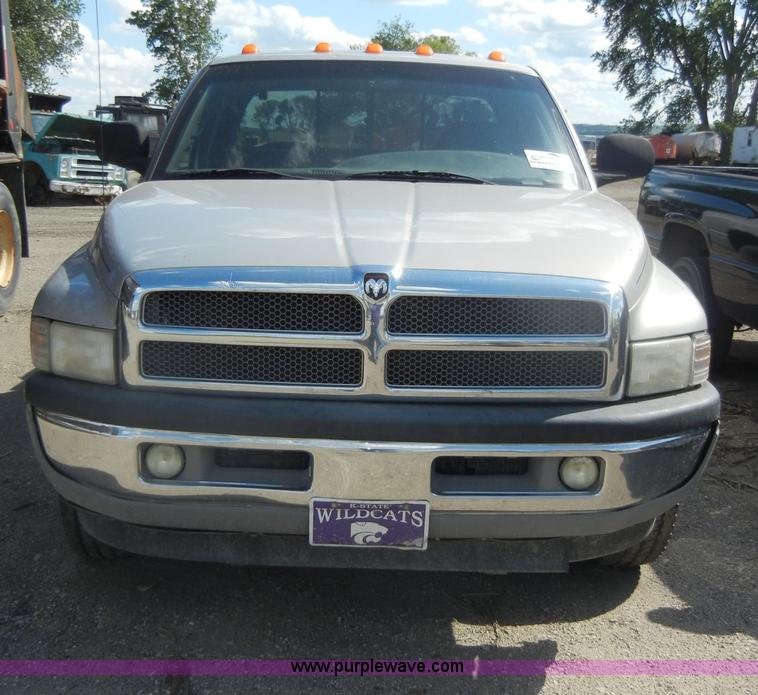 image for item C4489 1999 Dodge Ram 2500 Laramie SLT quad cab pickup truck