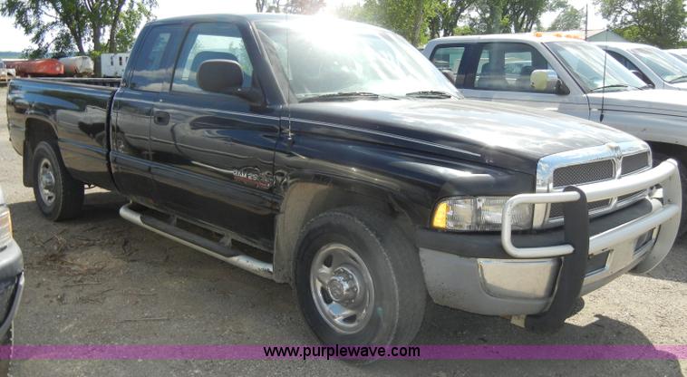 image for item C4490 1999 Dodge Ram 2500 Laramie SLT quad cab pickup truck