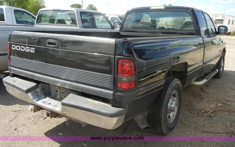 image for item C4490 1999 Dodge Ram 2500 Laramie SLT quad cab pickup truck