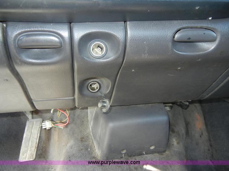 image for item C4490 1999 Dodge Ram 2500 Laramie SLT quad cab pickup truck