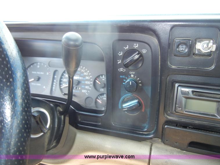 image for item C4491 1996 Dodge Ram 2500 Laramie SLT club cab pickup truck