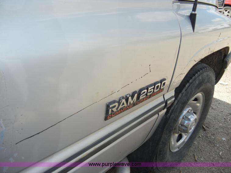 image for item C4491 1996 Dodge Ram 2500 Laramie SLT club cab pickup truck