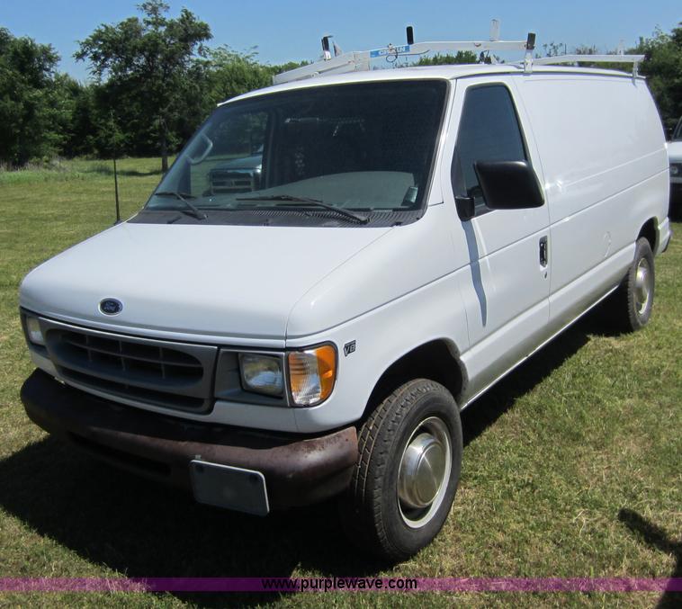 image for item C5463 2001 Ford E250 cargo van