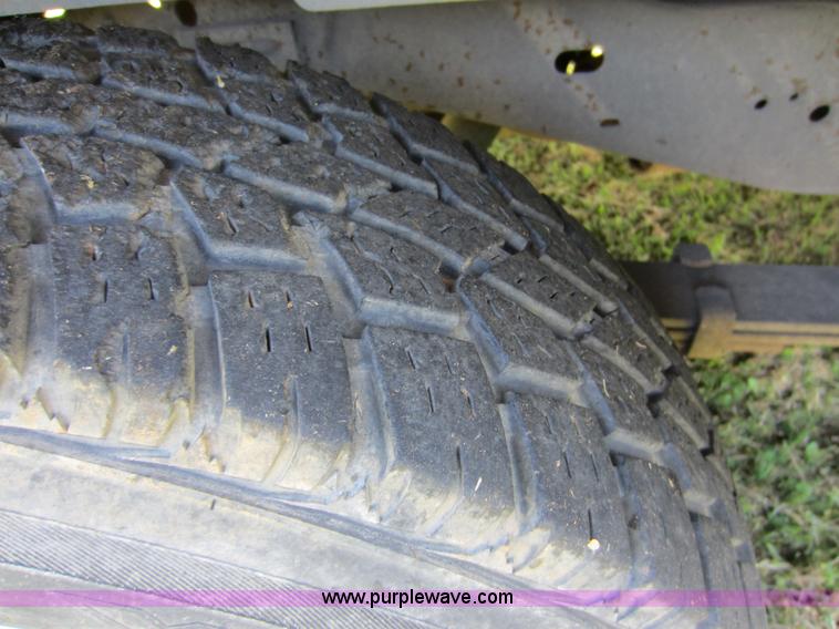 image for item C5463 2001 Ford E250 cargo van