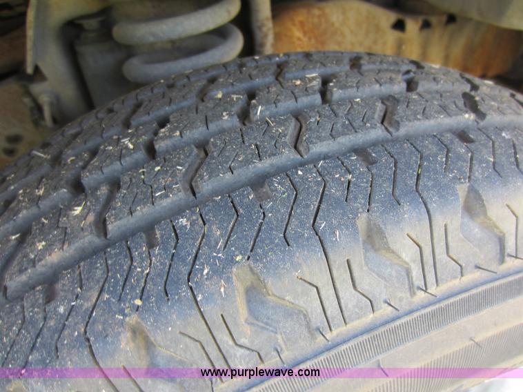 image for item C5463 2001 Ford E250 cargo van