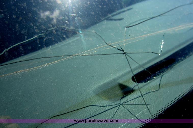 image for item C5463 2001 Ford E250 cargo van