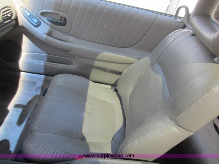 image for item C5465 2000 Pontiac Grand Prix GT