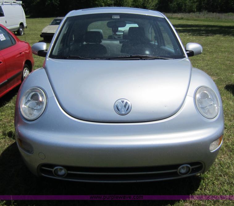 image for item C5467 2005 Volkswagen New Beetle TDI