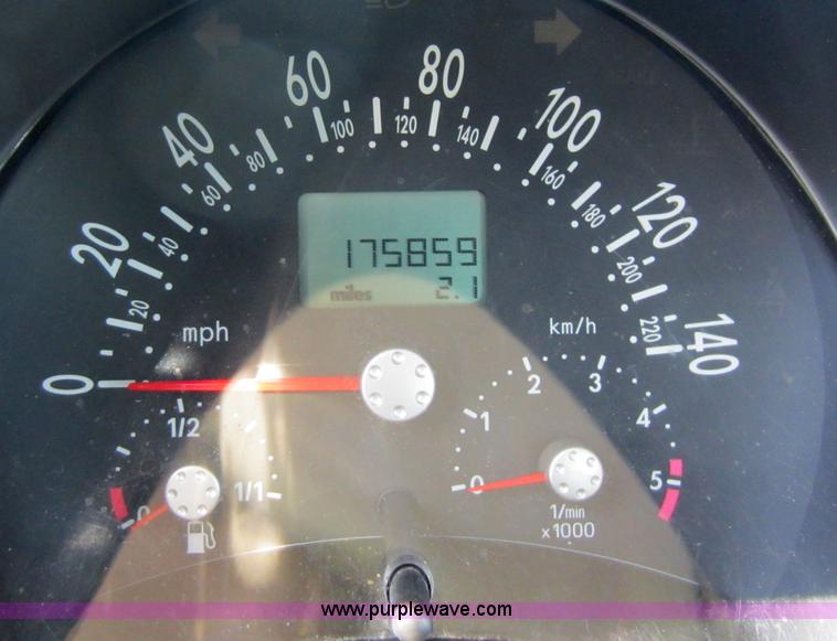 image for item C5467 2005 Volkswagen New Beetle TDI