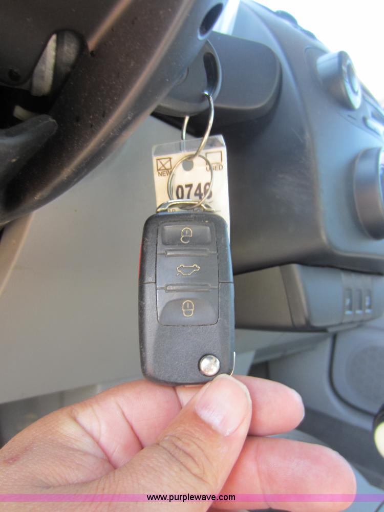 image for item C5467 2005 Volkswagen New Beetle TDI