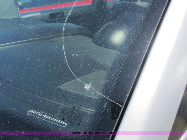 image for item C5467 2005 Volkswagen New Beetle TDI