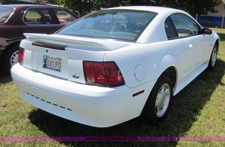 image for item C5468 2000 Ford Mustang SRS