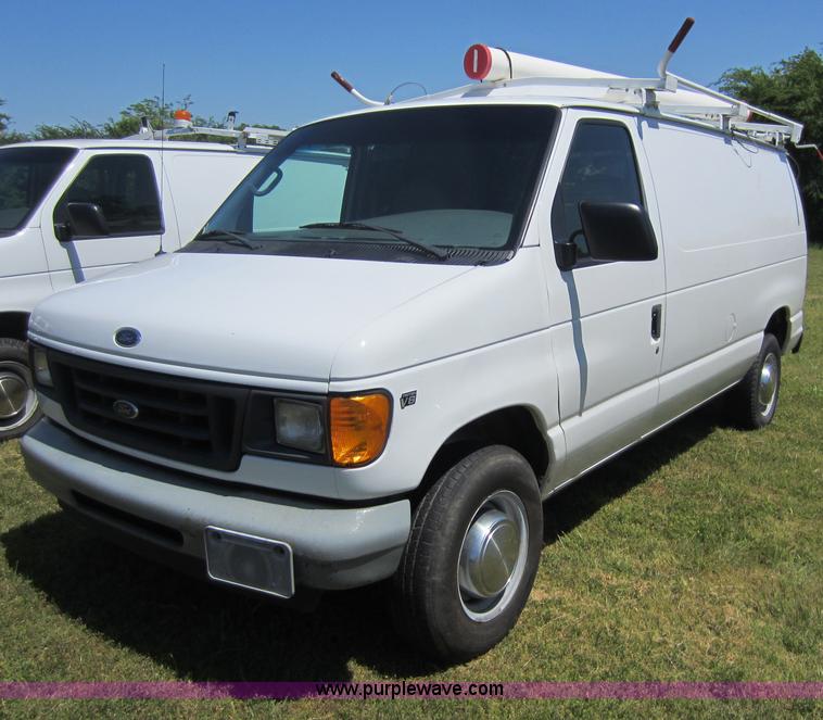 image for item C5473 2002 Ford E350 cargo van