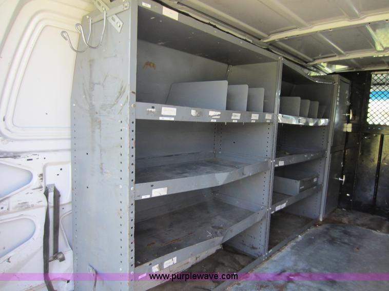 image for item C5473 2002 Ford E350 cargo van
