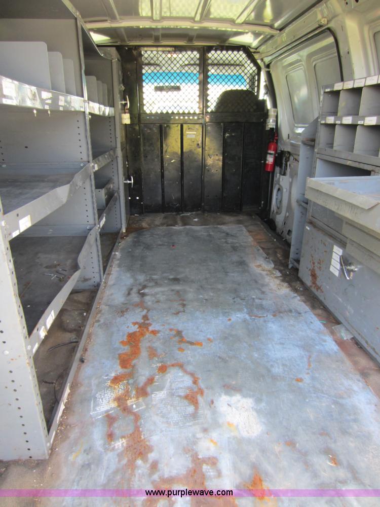 image for item C5473 2002 Ford E350 cargo van