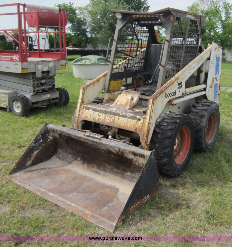 image for item C5477 1989 Bobcat 743 skid steer