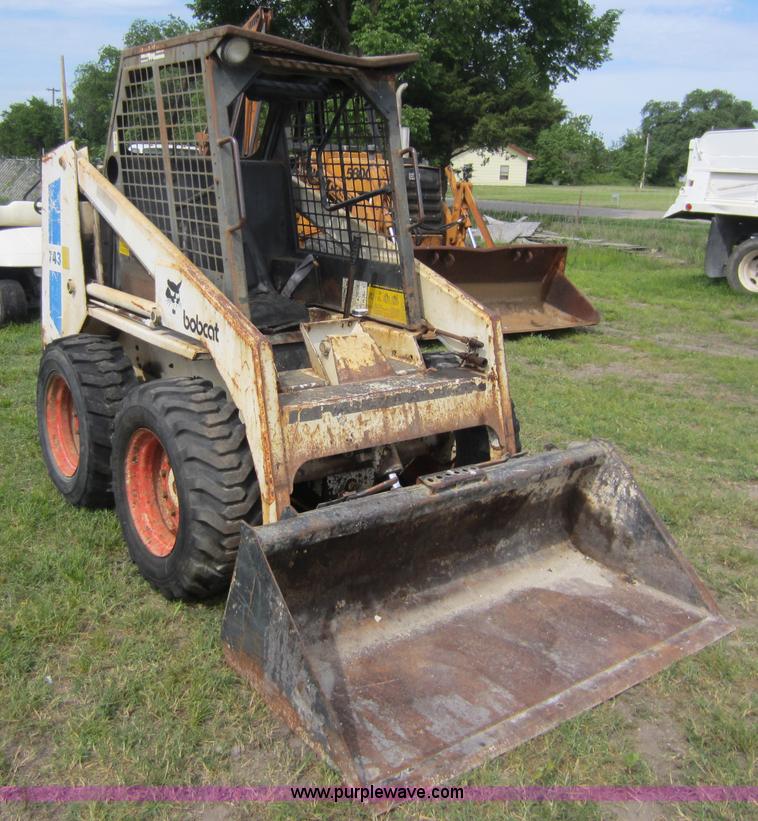 image for item C5477 1989 Bobcat 743 skid steer
