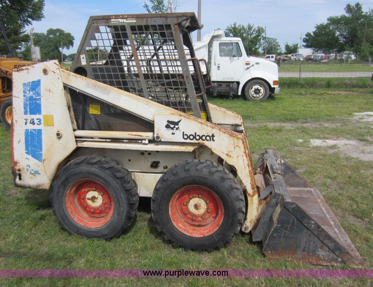 image for item C5477 1989 Bobcat 743 skid steer