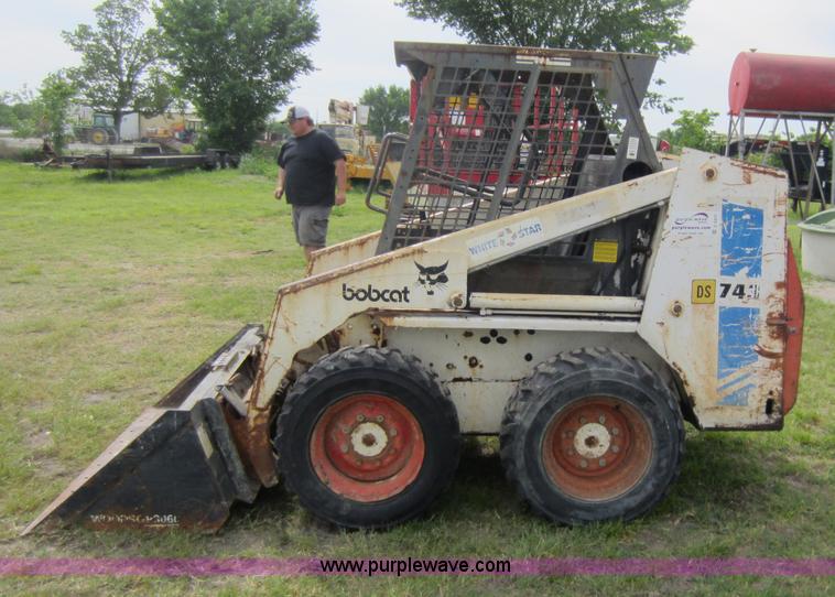 image for item C5477 1989 Bobcat 743 skid steer