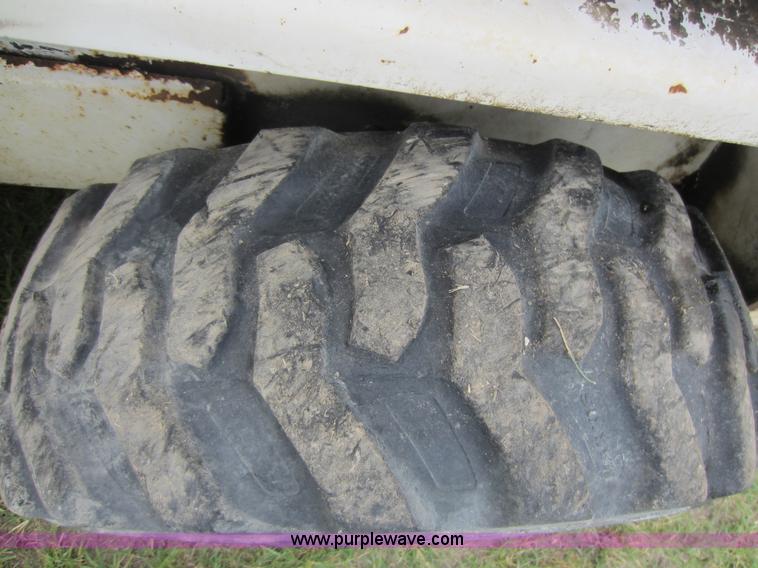 image for item C5477 1989 Bobcat 743 skid steer