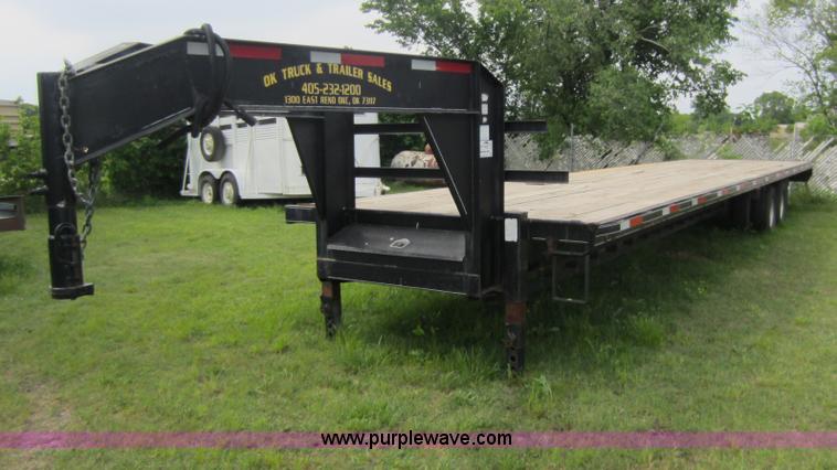 image for item C5480 2006 John Kerr gooseneck trailer